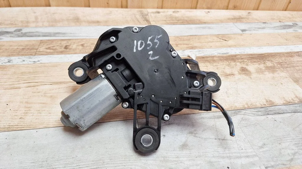 Rear window wiper motor 13105981