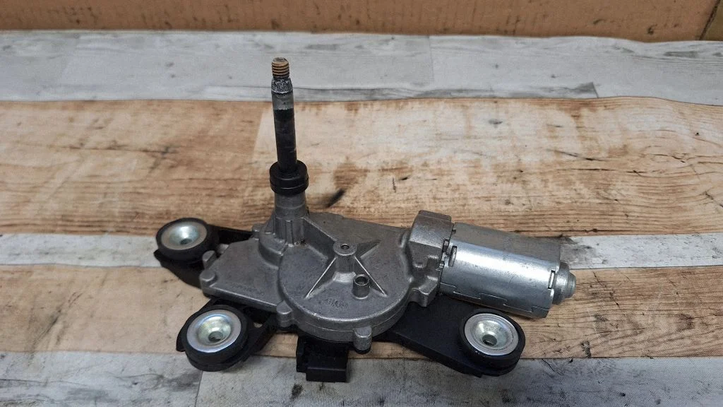 Rear window wiper motor – Ford Fiesta (2009-2012)