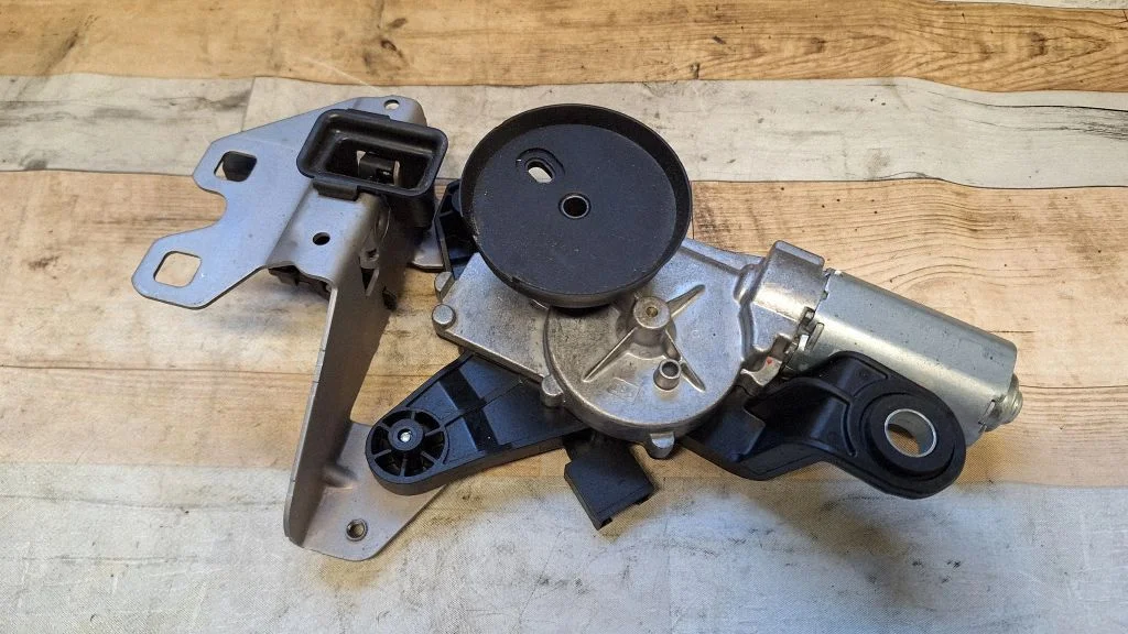 Rear window wiper motor 1397020132