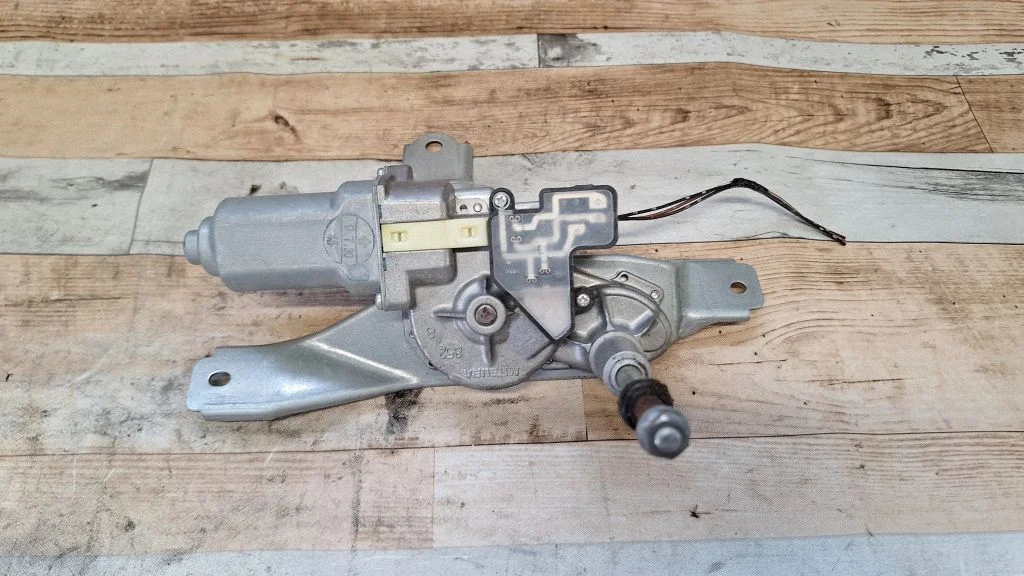 Rear window wiper motor – Mazda 2 (2007-2014)