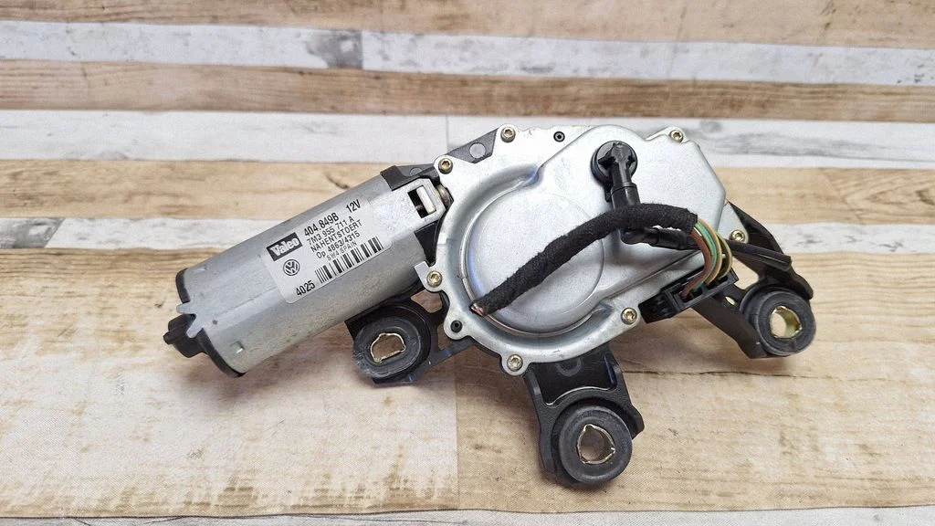 Rear window wiper motor 7M3955711A
