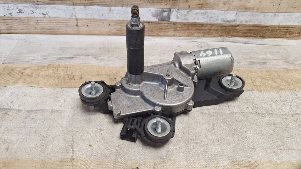 Rear window wiper motor 0390201884