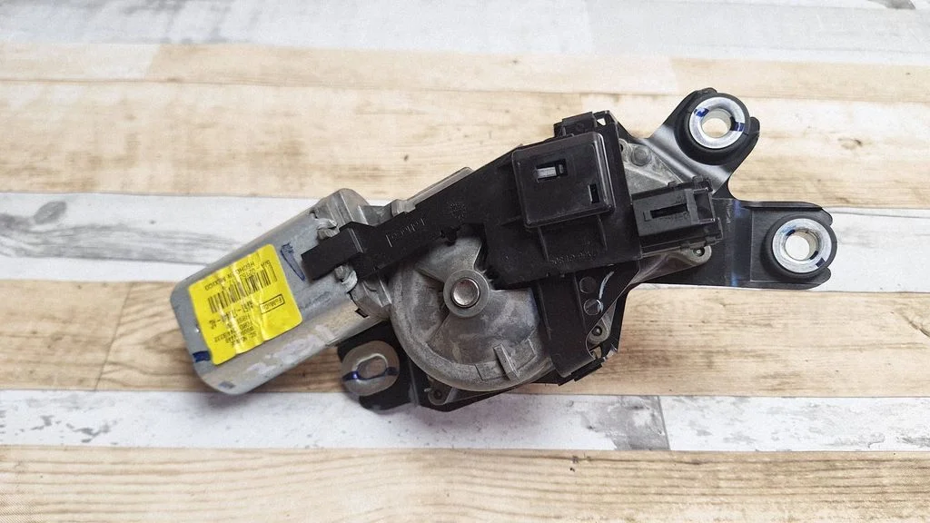 Rear window wiper motor W000014440