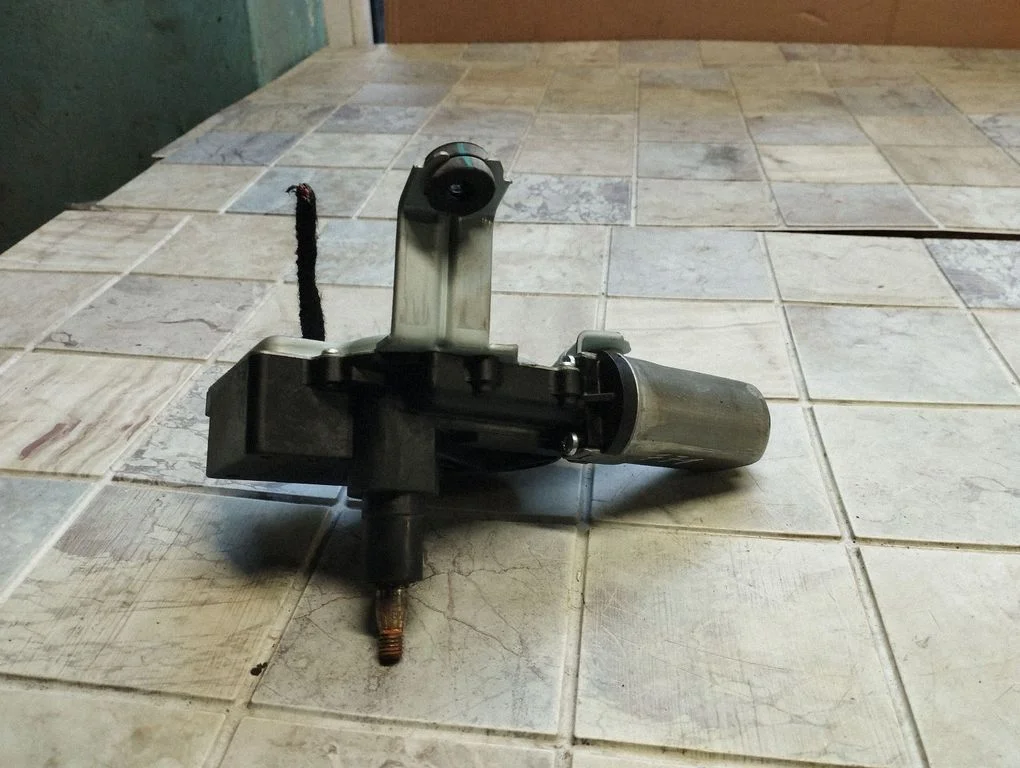 Rear window wiper motor 96617058