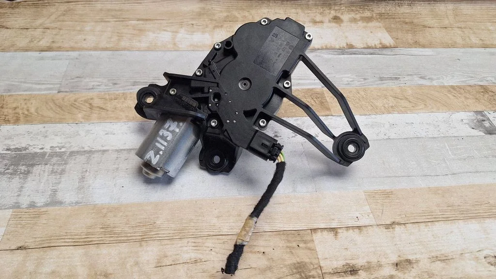 Rear window wiper motor 0390201807