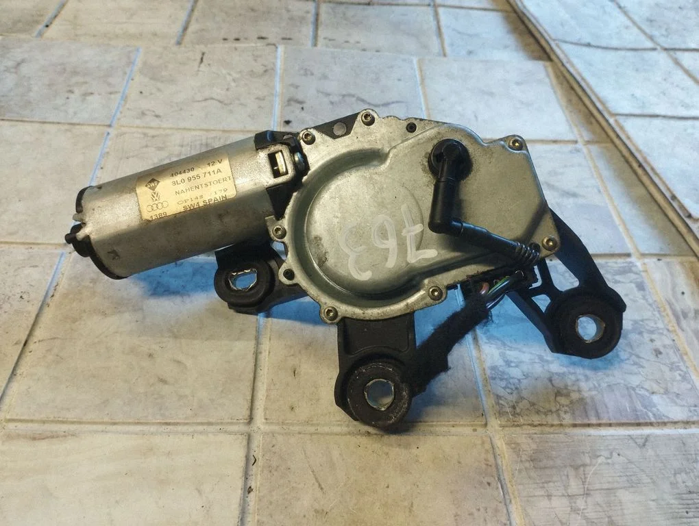 Rear window wiper motor – Audi A6 Allroad C5 (1999-2005)