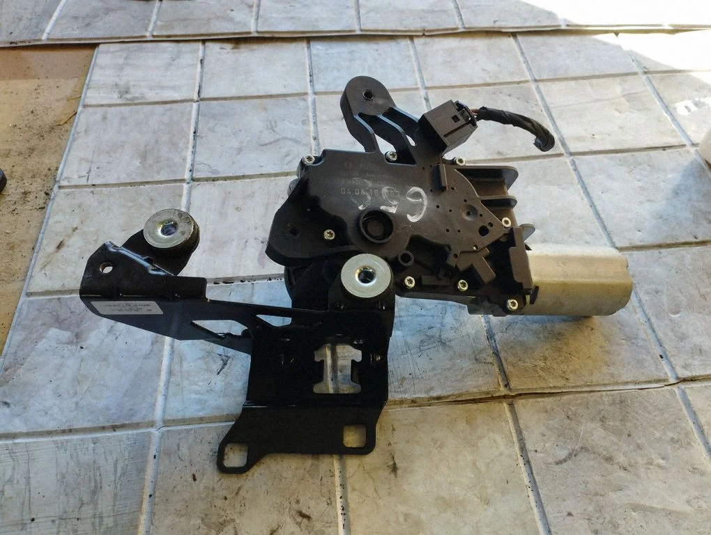 Rear window wiper motor 0390201597
