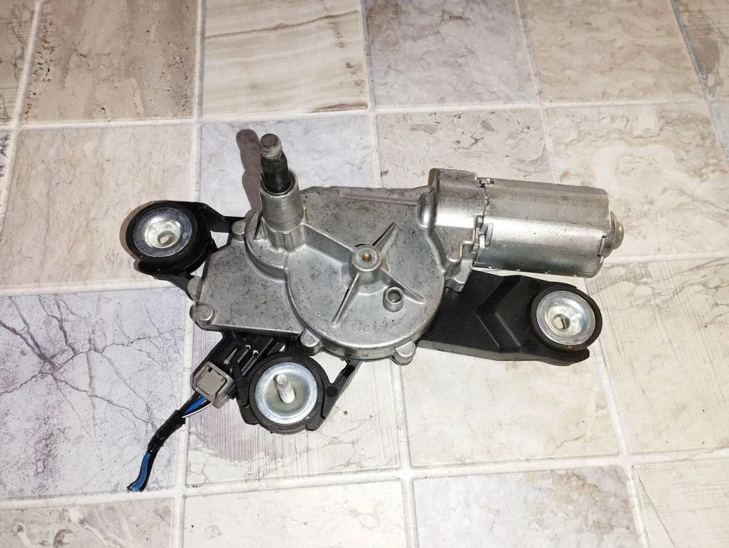 Rear window wiper motor 0390201839