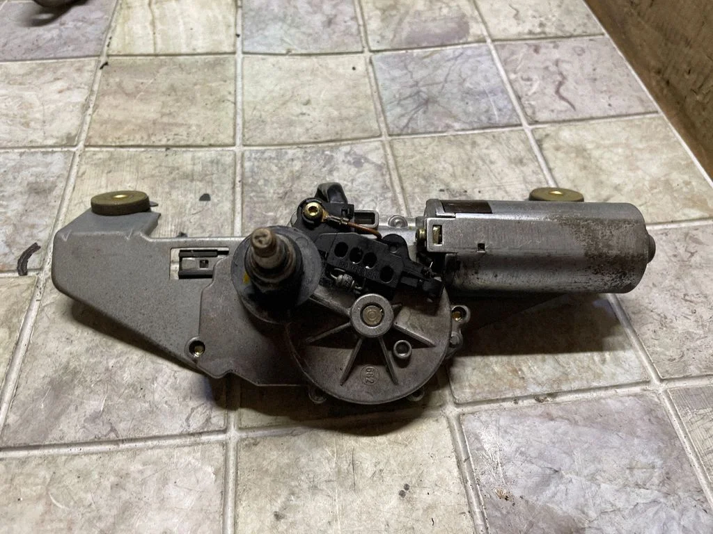 Rear window wiper motor 0390201529