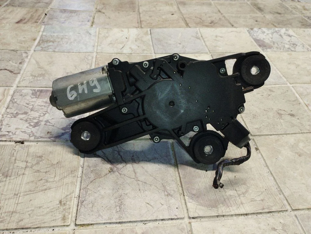 Rear window wiper motor 0390201582