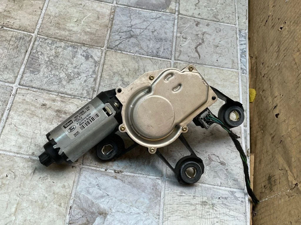 Rear window wiper motor 2S61A17K441