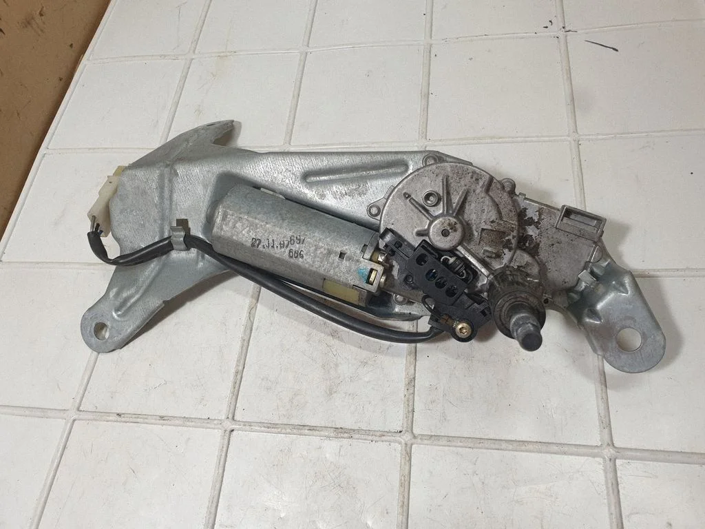 Tagaklaasi kojamehe mootor – Renault Laguna I (1994-2000)