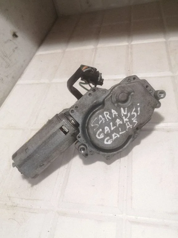 Rear window wiper motor – Volkswagen Sharan (1996-2000)