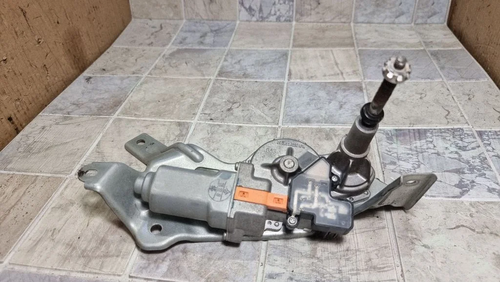 Rear window wiper motor 043TF0