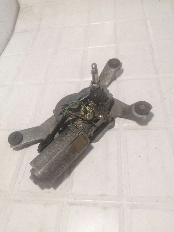 Rear window wiper motor 0390201528