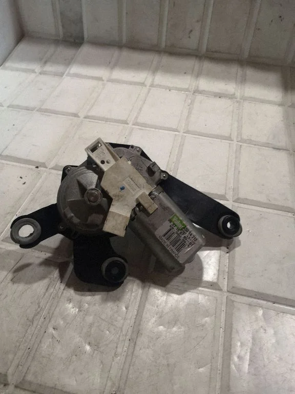 Rear window wiper motor – Citroen C3 (2005-2010)