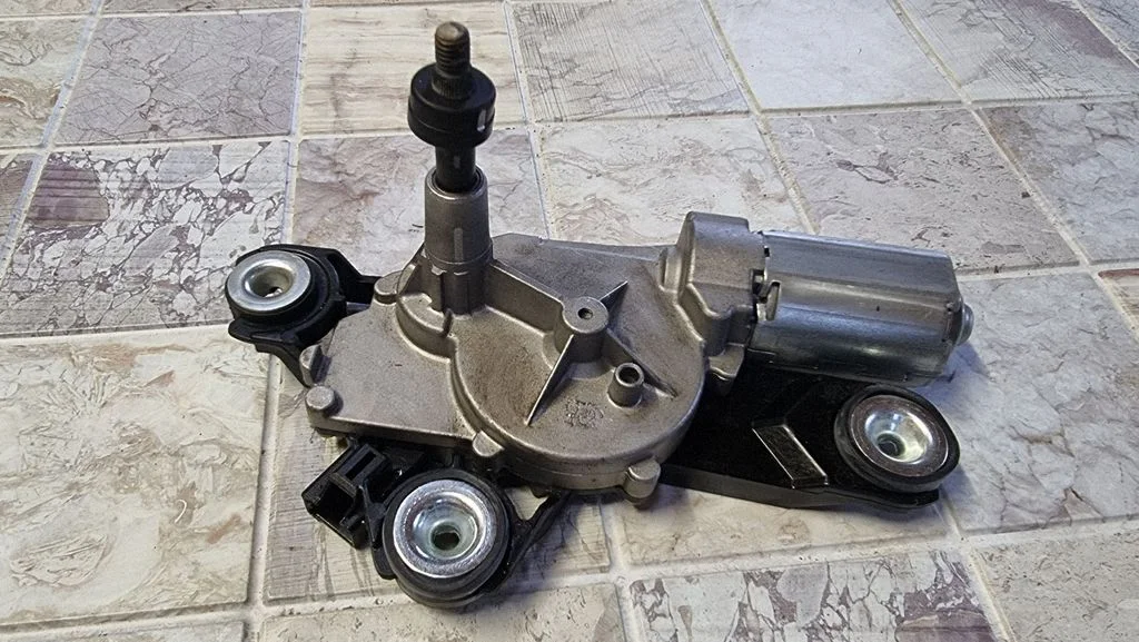 Rear window wiper motor BP4K67450
