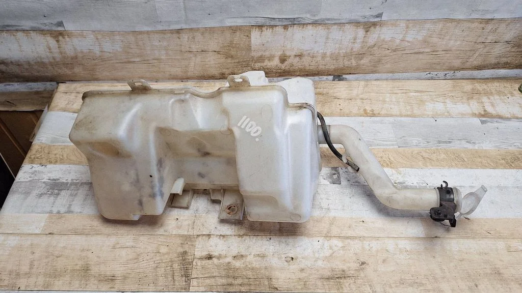 Windshield washer fluid reservoir/tank A4548600060
