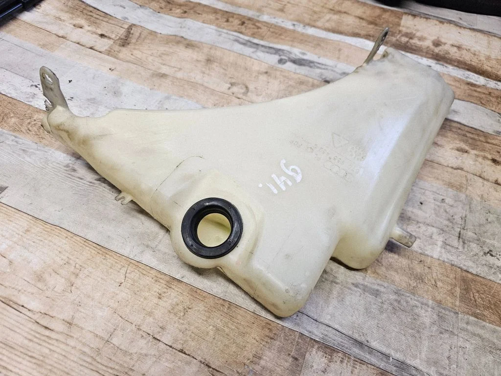 Windshield washer fluid reservoir/tank 8T0955453C