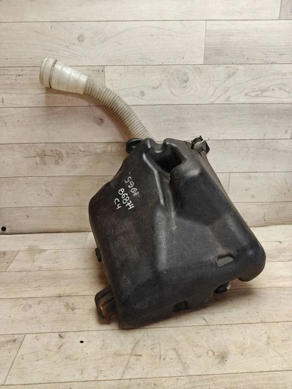 Windshield washer fluid reservoir/tank – Citroen C4 I (2004-2010)