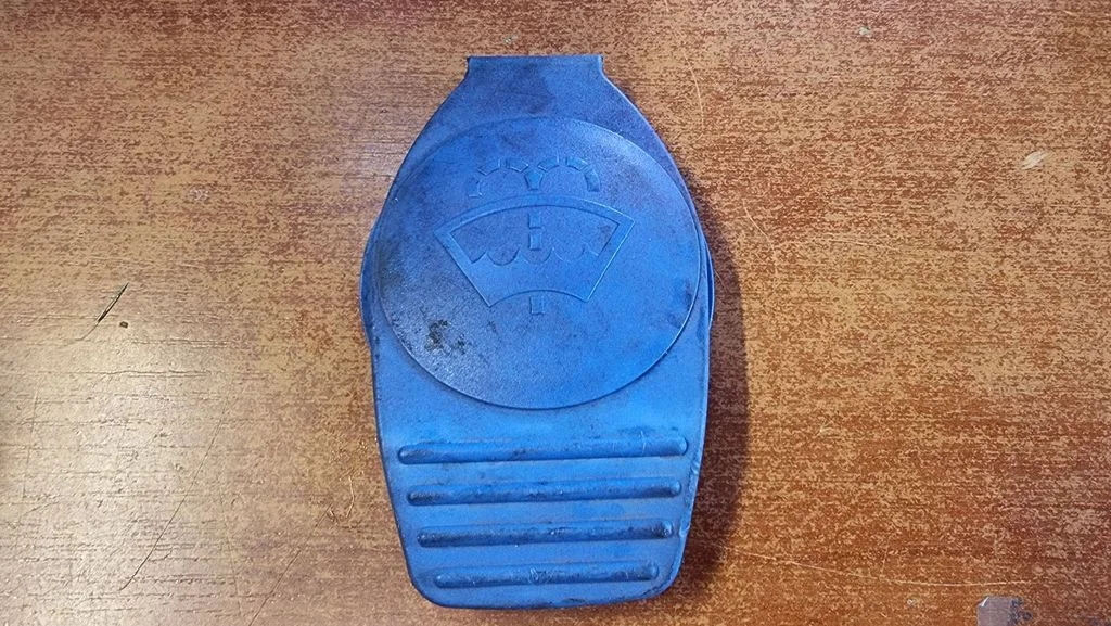 Klaasipesuvedeliku paak 8D0955455