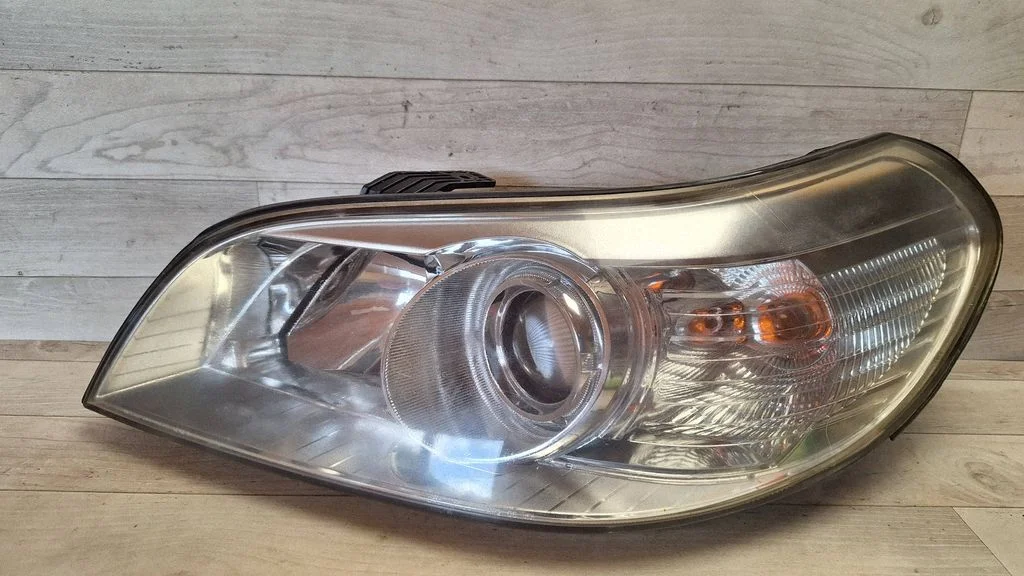 Headlight/headlamp – front left