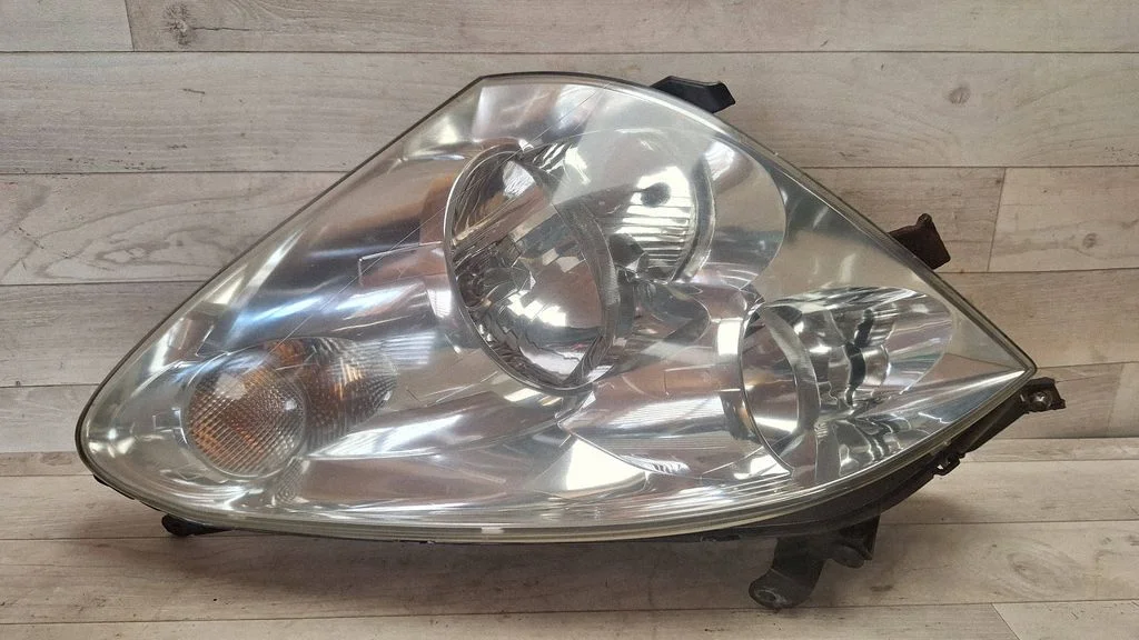 Headlight/headlamp – front left