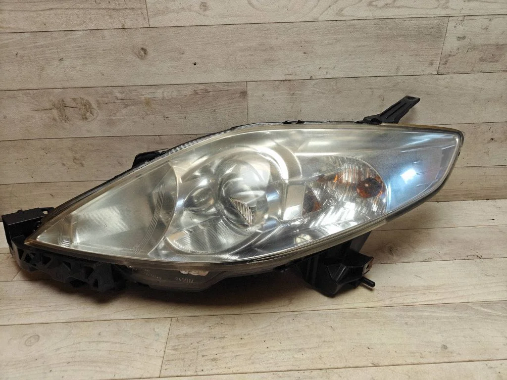 Headlight/headlamp C23551040
