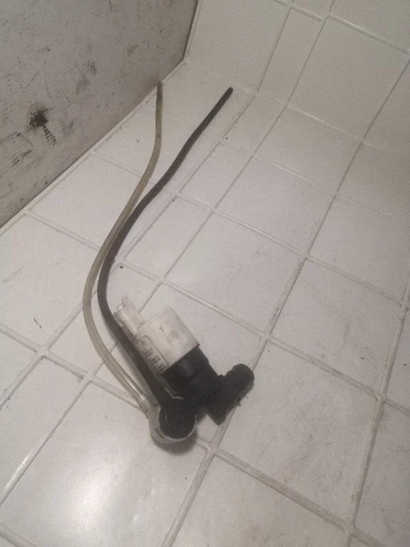 Klaasipesuvedeliku pump (klaaside) – Renault Scenic II - Grand scenic II (2003-2006)