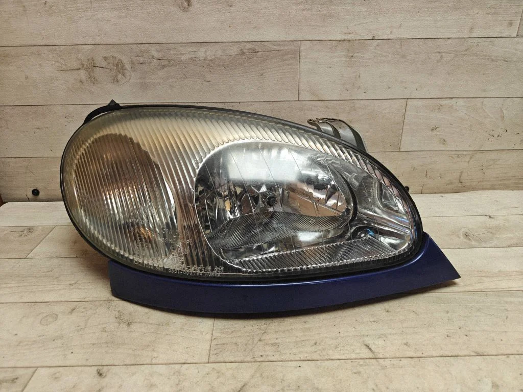 Headlight/headlamp – front right