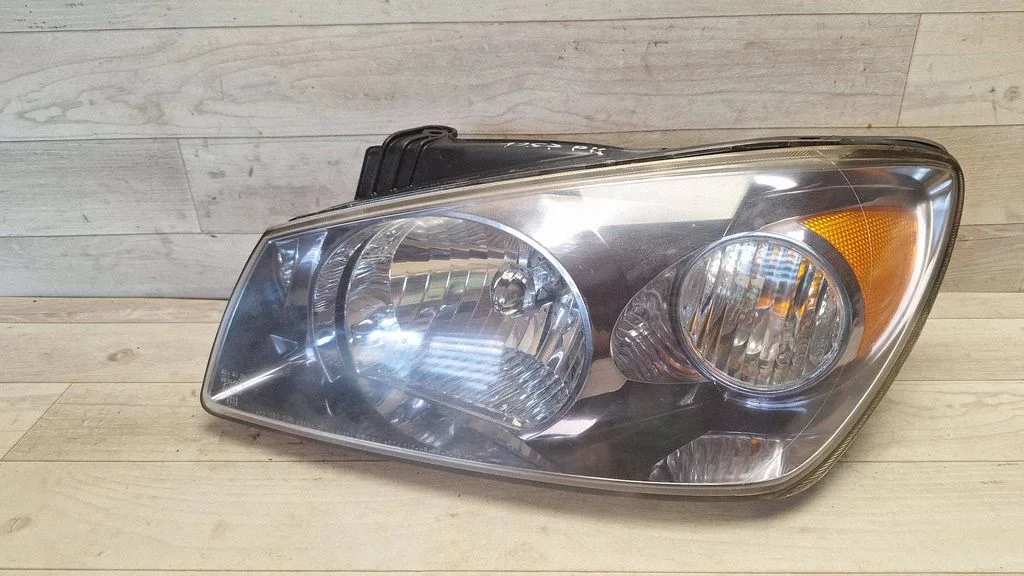 Headlight/headlamp – front left