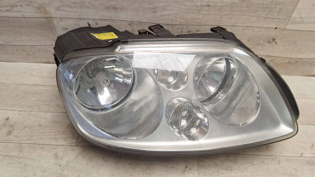 Headlight/headlamp 0301205204