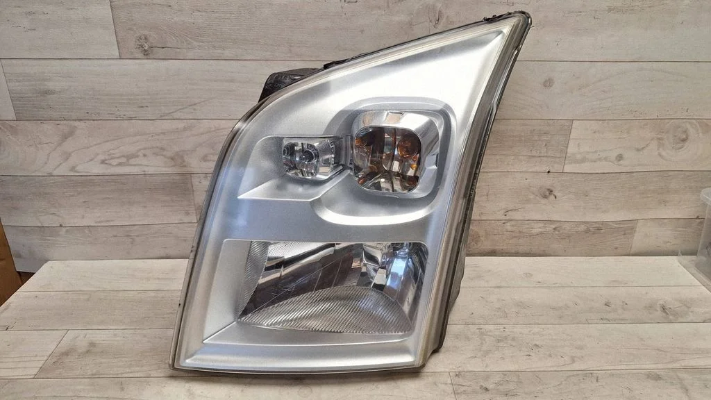 Headlight/headlamp 6C1113W030
