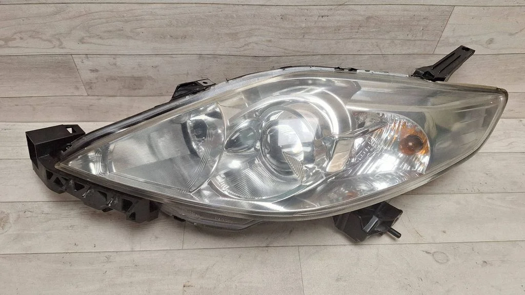 Headlight/headlamp P4998