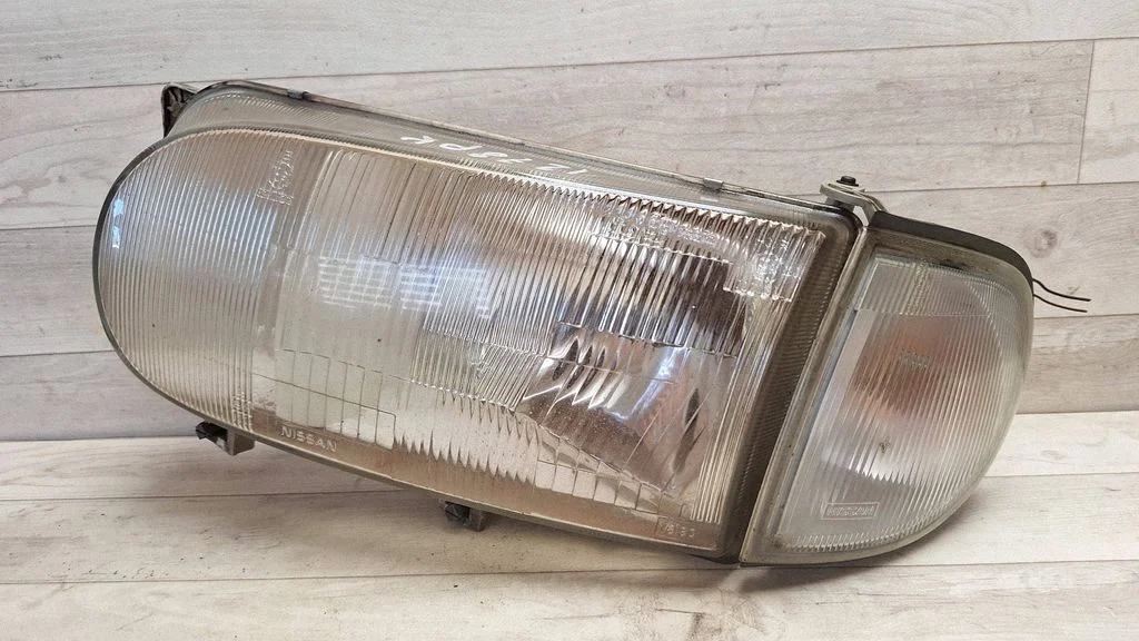 Headlight/headlamp – front left