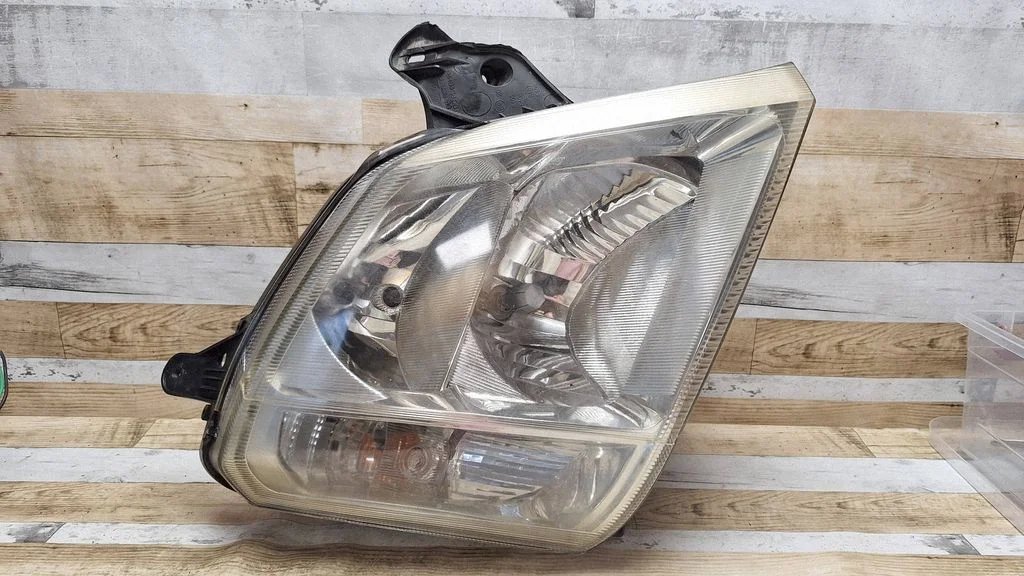 Reflektor – Opel Meriva A (2003-2010)