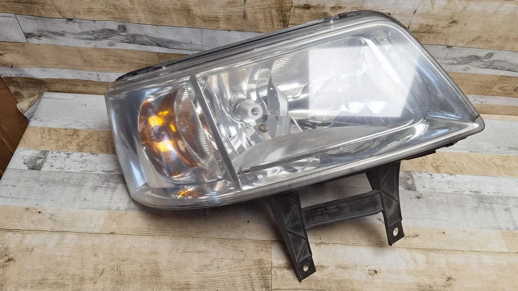 Reflektor 7H1941015S