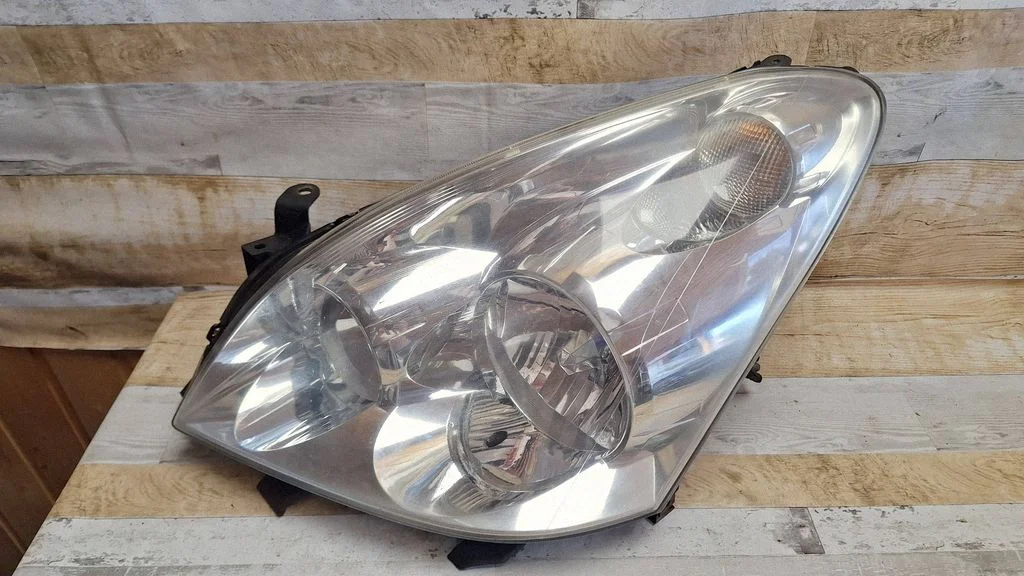 Headlight/headlamp E11200683