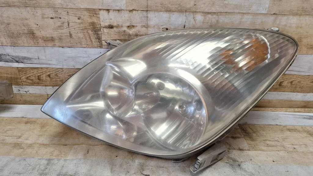 Headlight/headlamp – front left