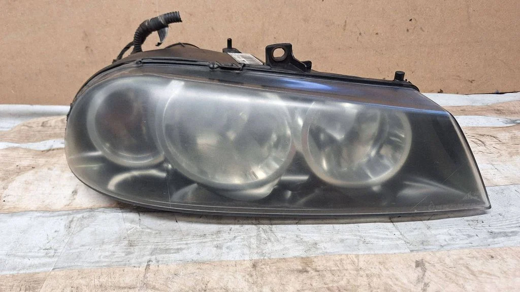 Headlight/headlamp 60695647
