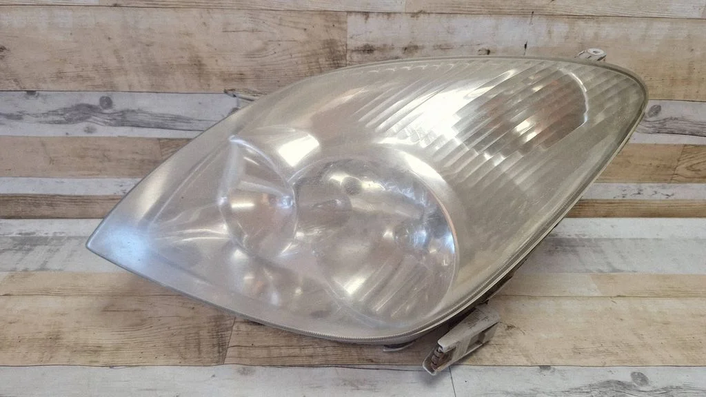 Headlight/headlamp – front left
