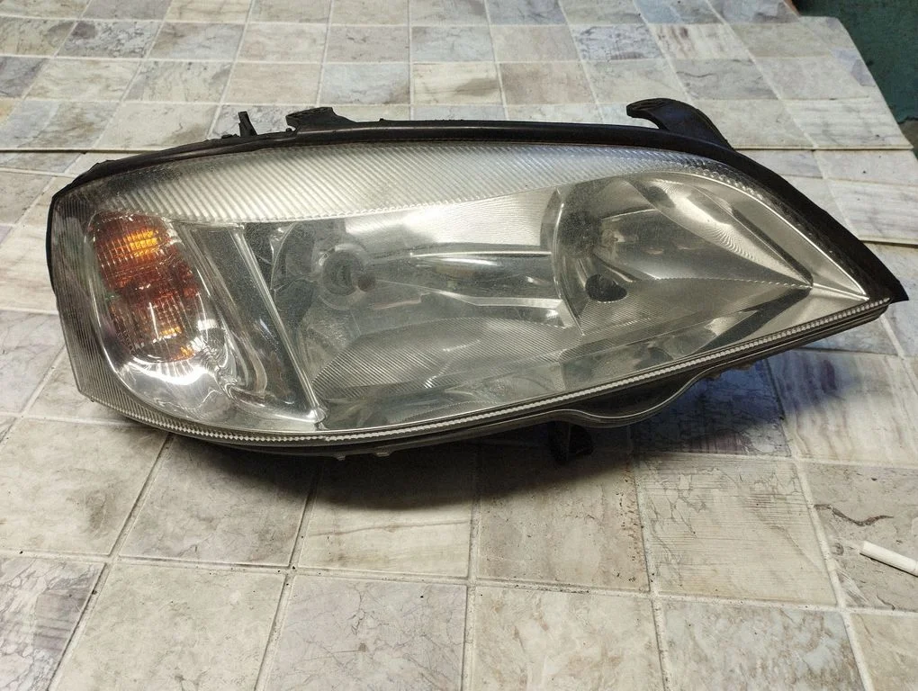 Headlight/headlamp 093175369
