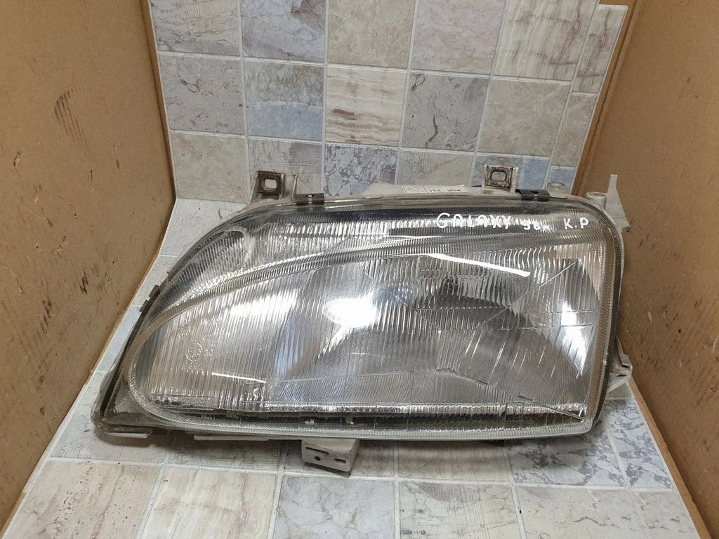 Headlight/headlamp 205320B