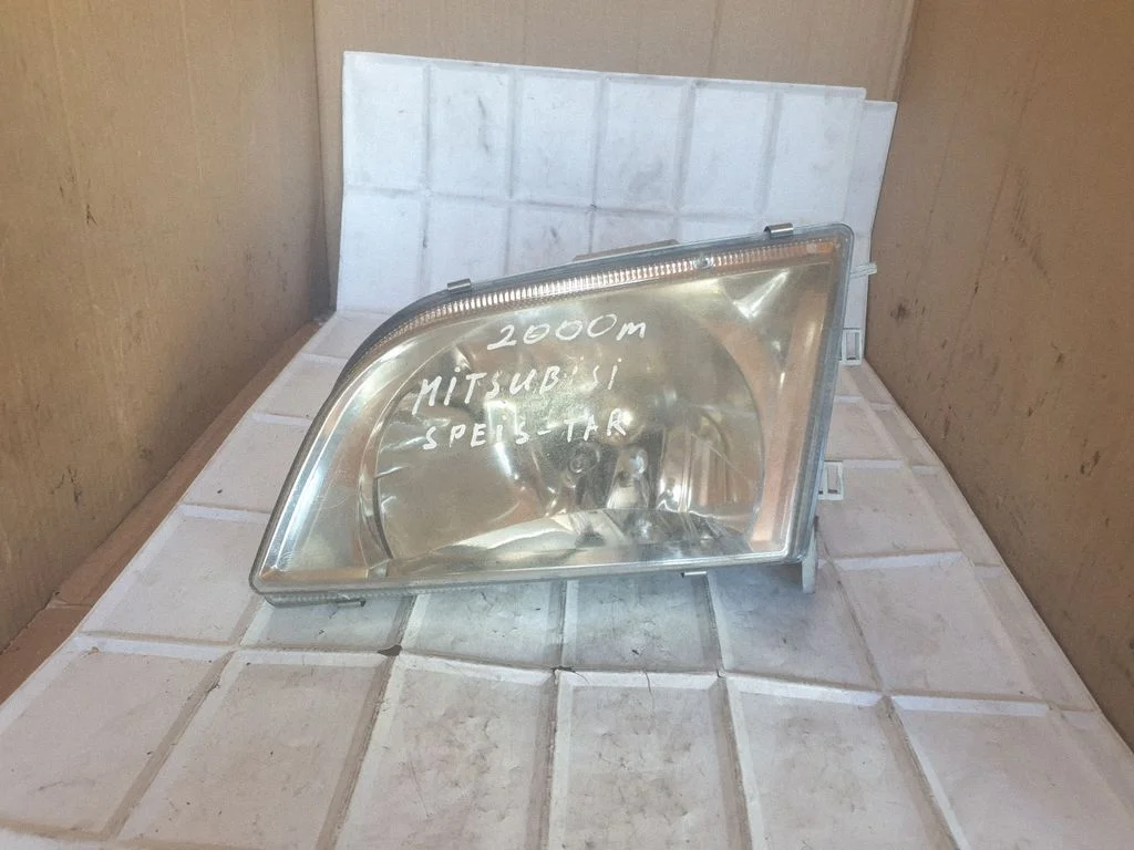 Headlight/headlamp – Mitsubishi Space Star (1998-2005)