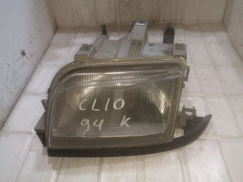 Priekšējais lukturis – Renault Clio I (1990-1998)
