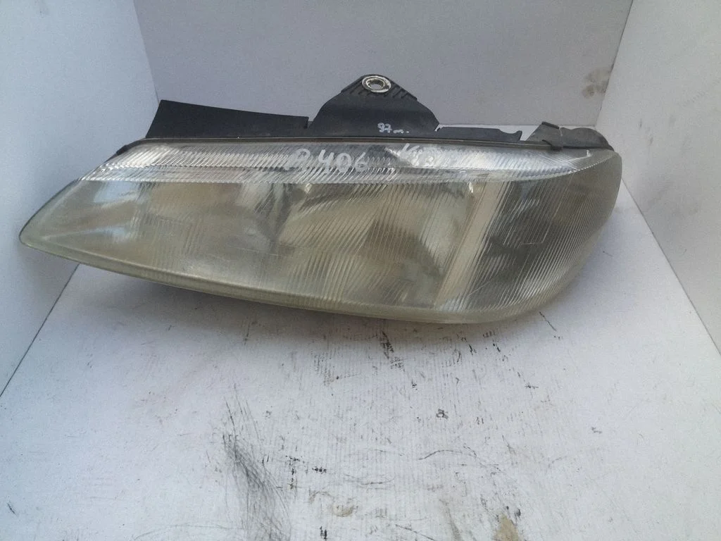 Headlight/headlamp 0301037021