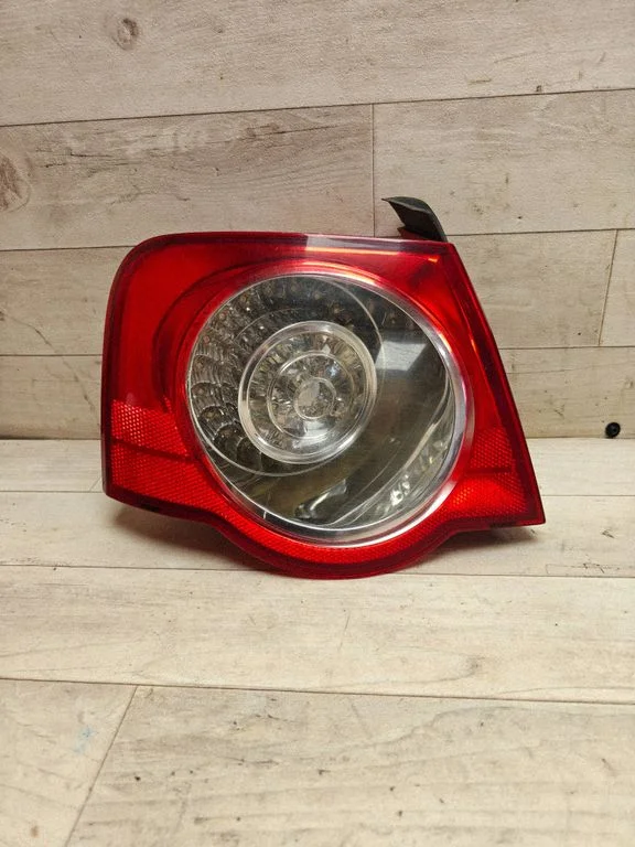 Rear/tail lights 3C5945095C