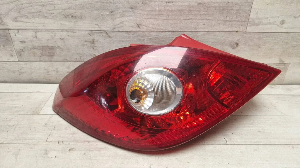 Rear/tail lights 13186350