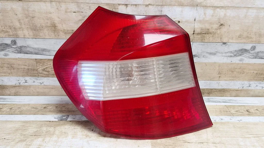 Rear/tail lights 6924501
