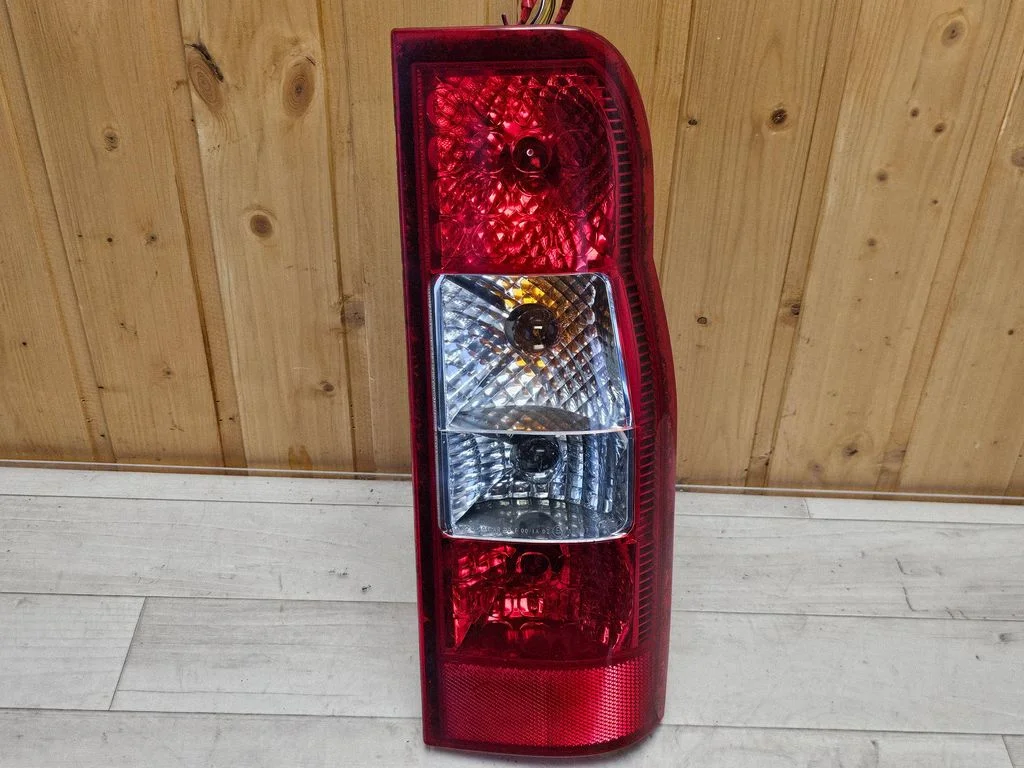 Rear/tail lights 6C1113404A